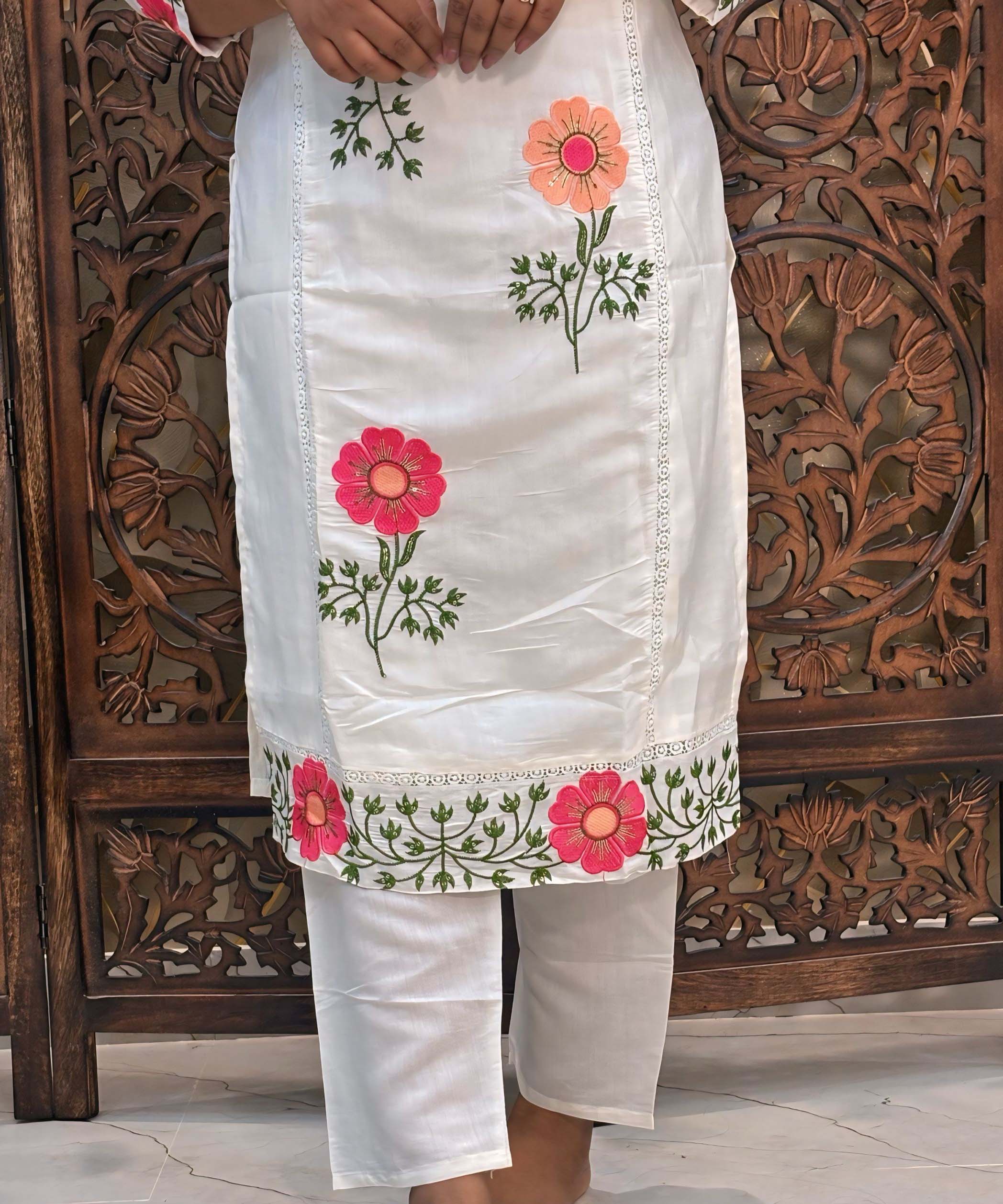 White and Multicolor Floral Embroidered Cotton Blend 3 Piece Salwar Set / ESS356