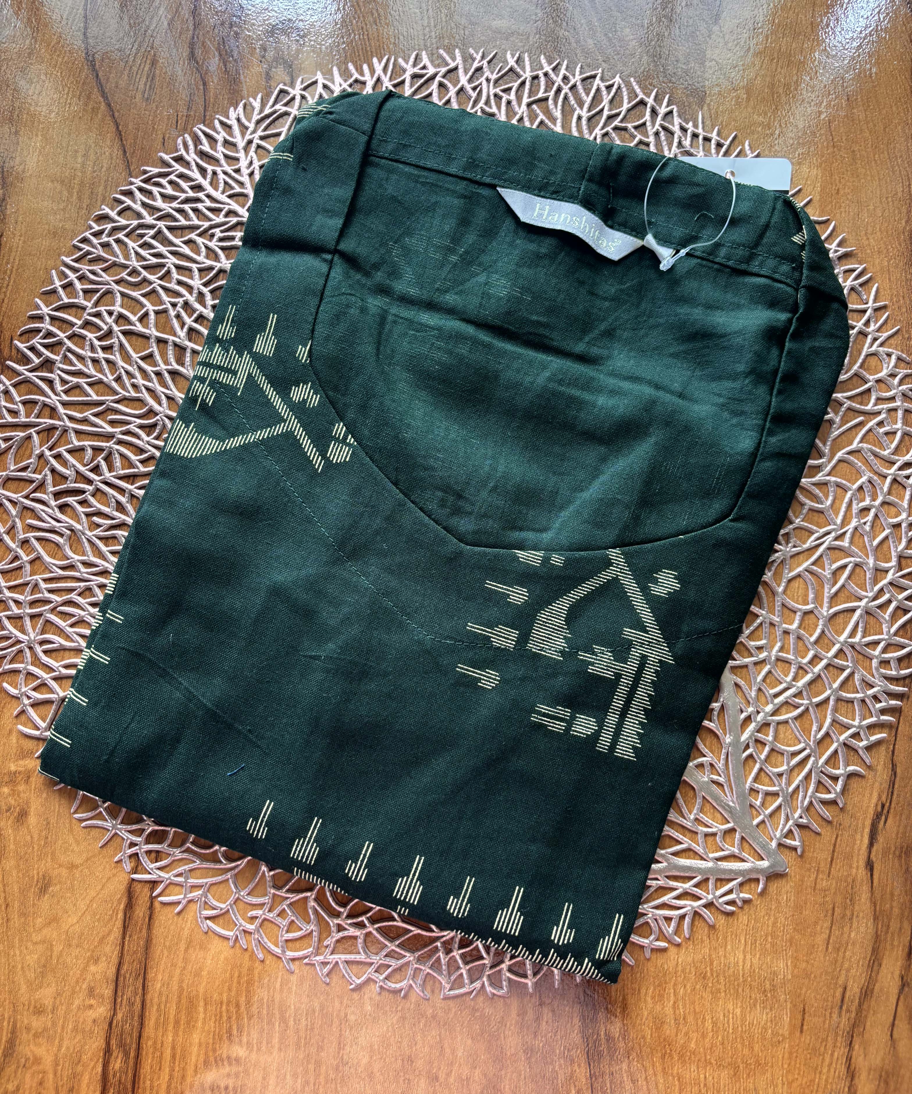 Bottle Green Color shaped V neck Flex Cotton Kurti with Pocket / LSS196